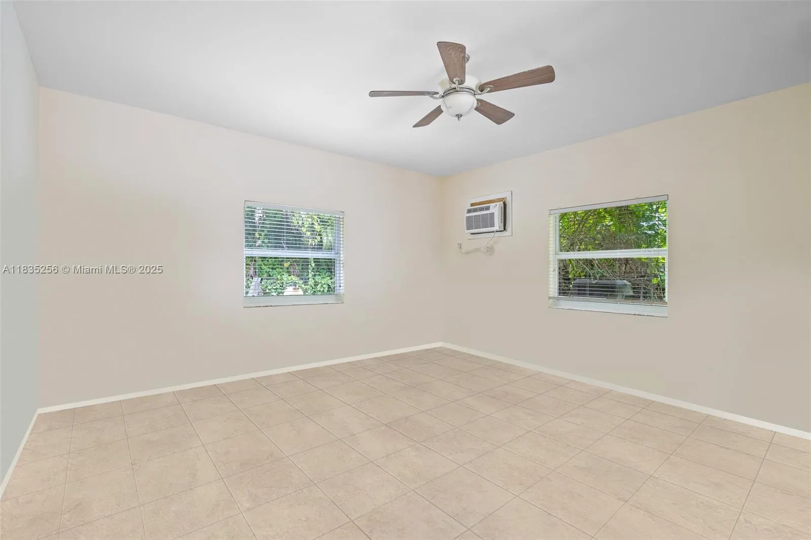 10735 SW 58th Ave