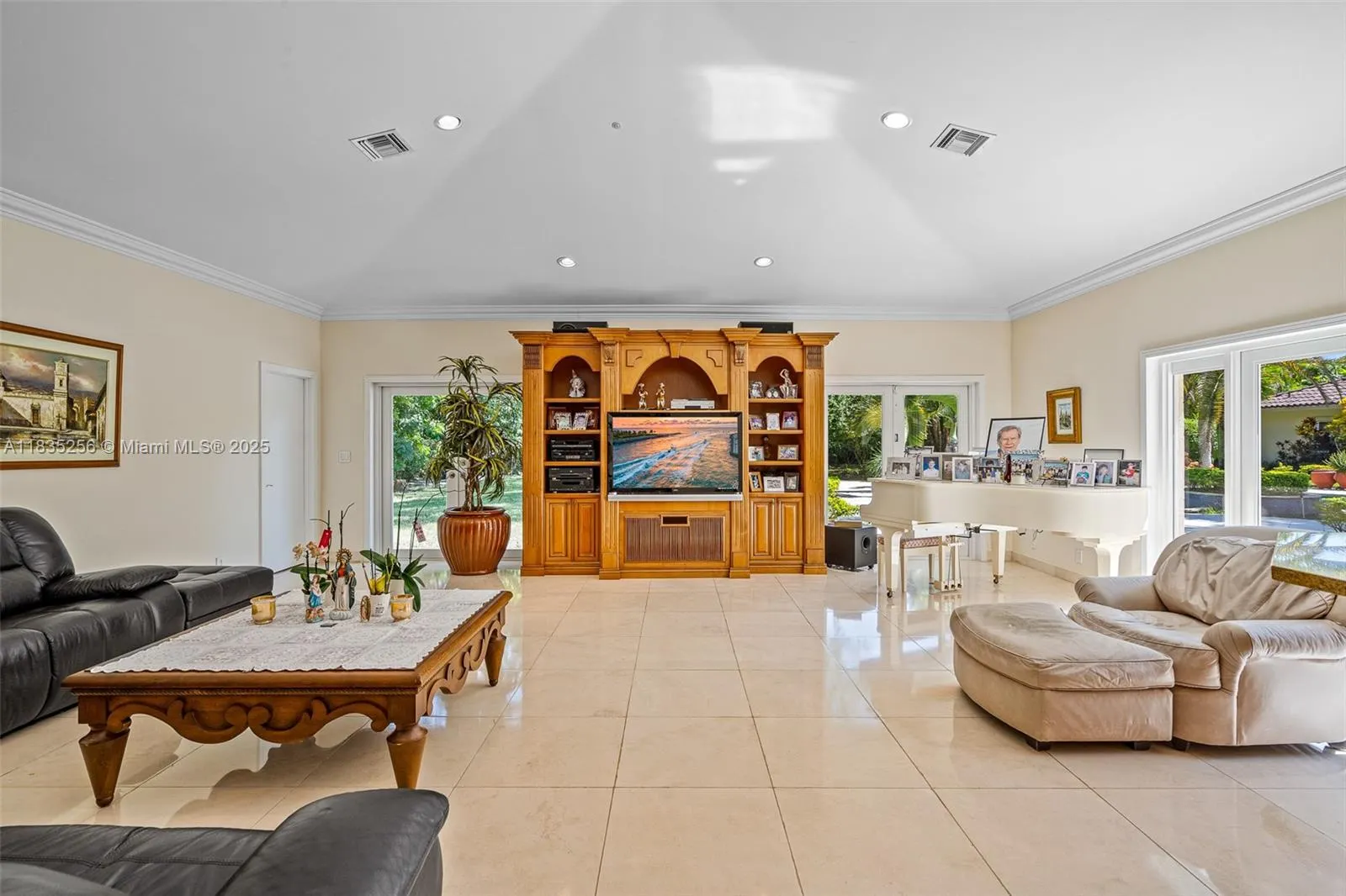 10735 SW 58th Ave