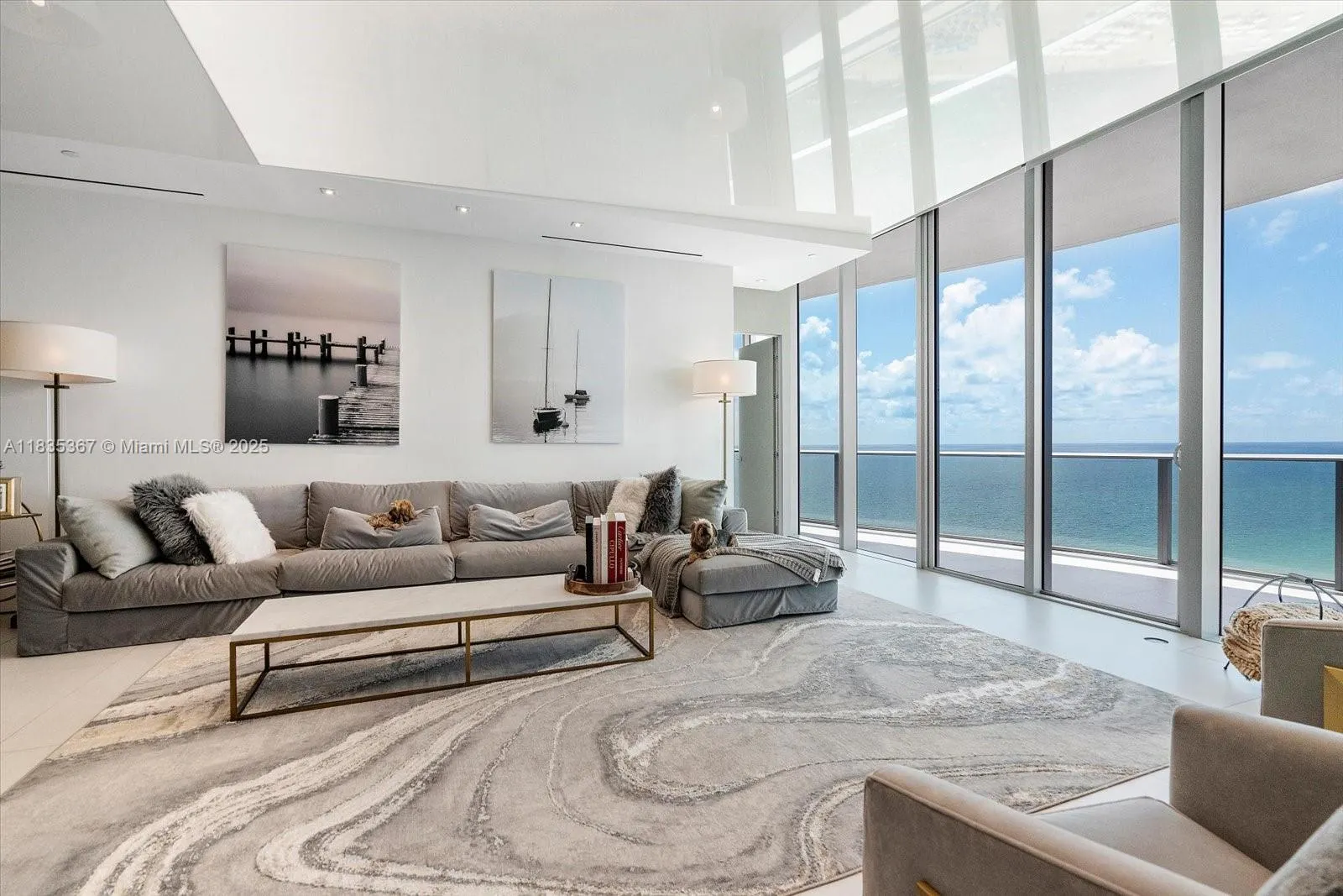 17475 Collins Ave, #2002