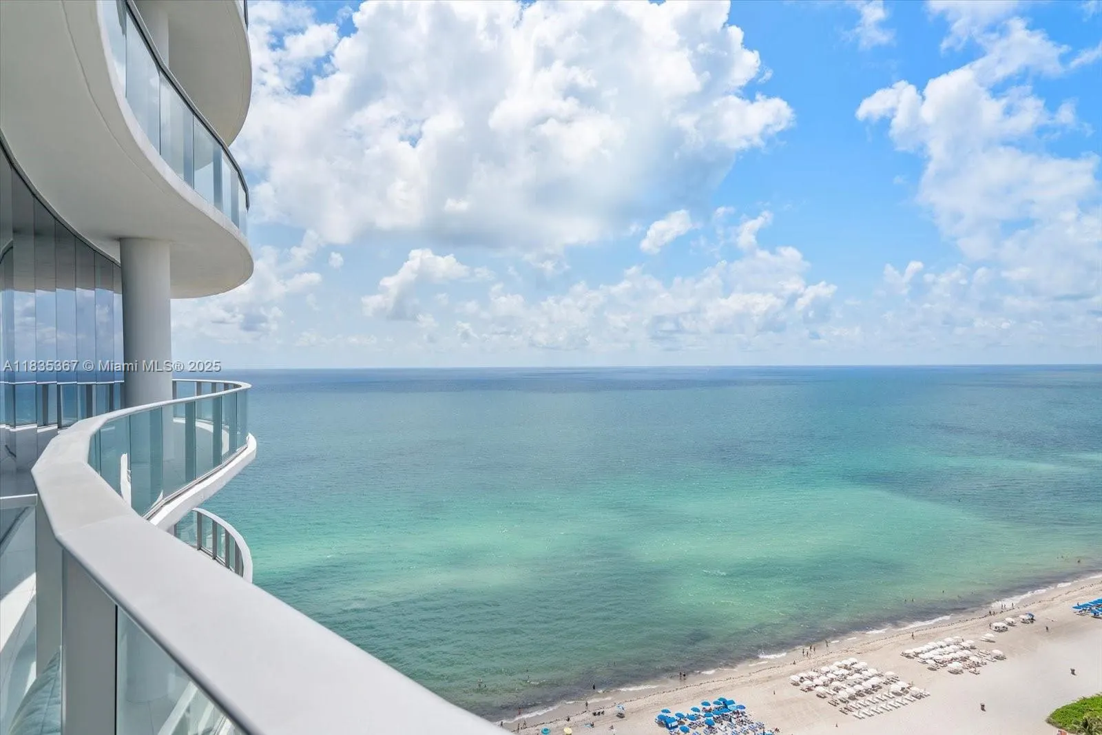 17475 Collins Ave, #2002