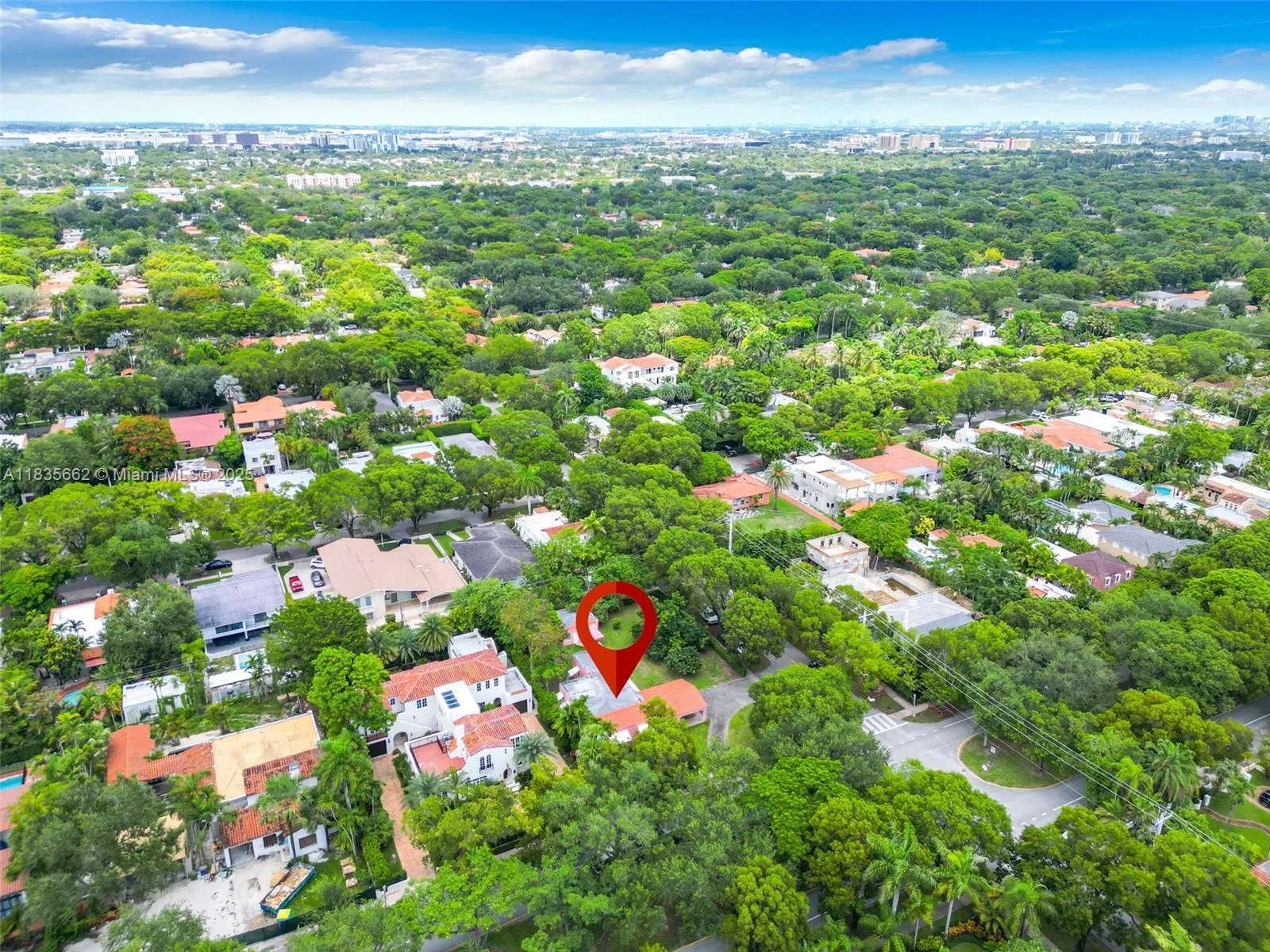 1305 Alhambra Cir