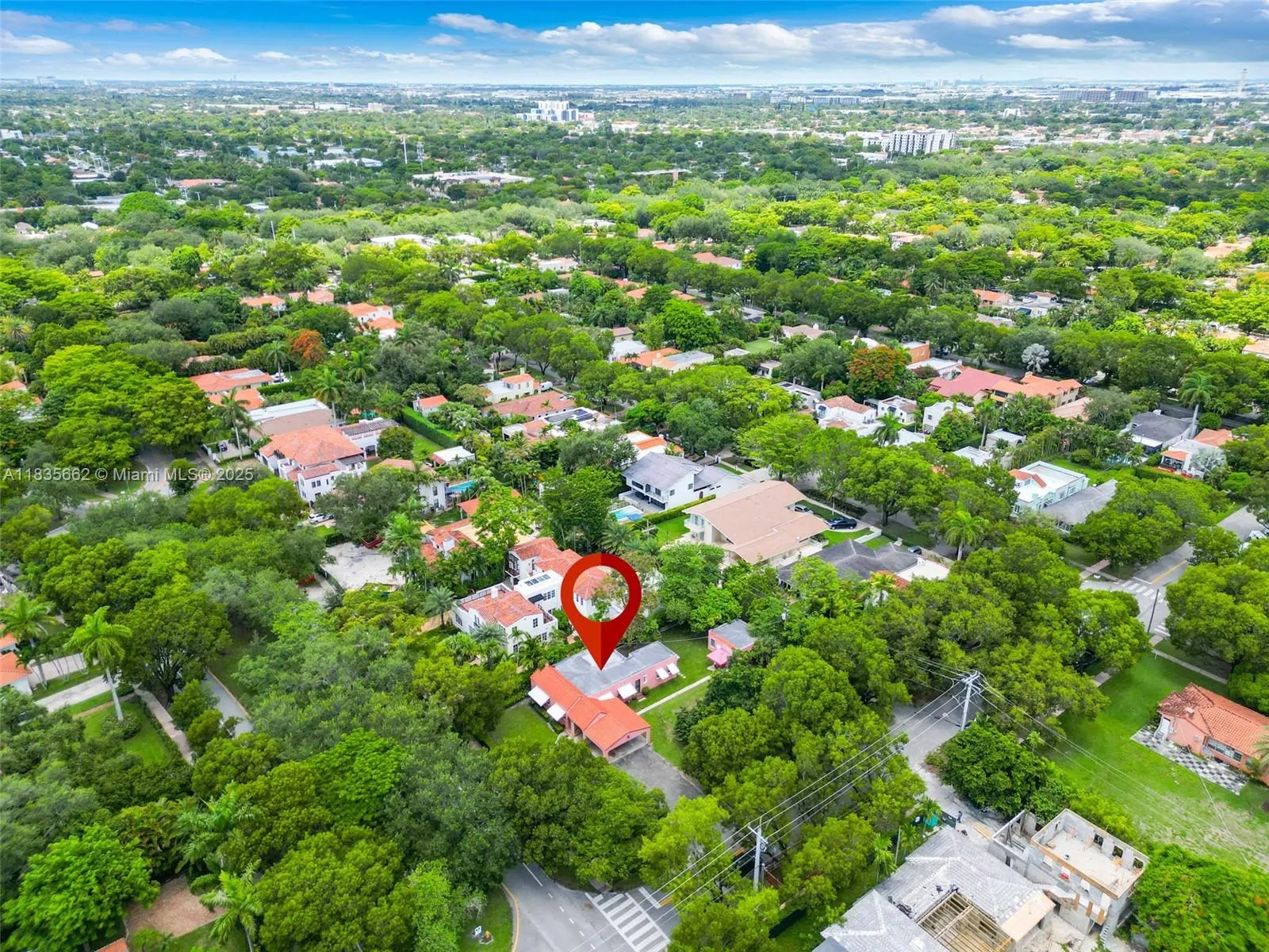 1305 Alhambra Cir
