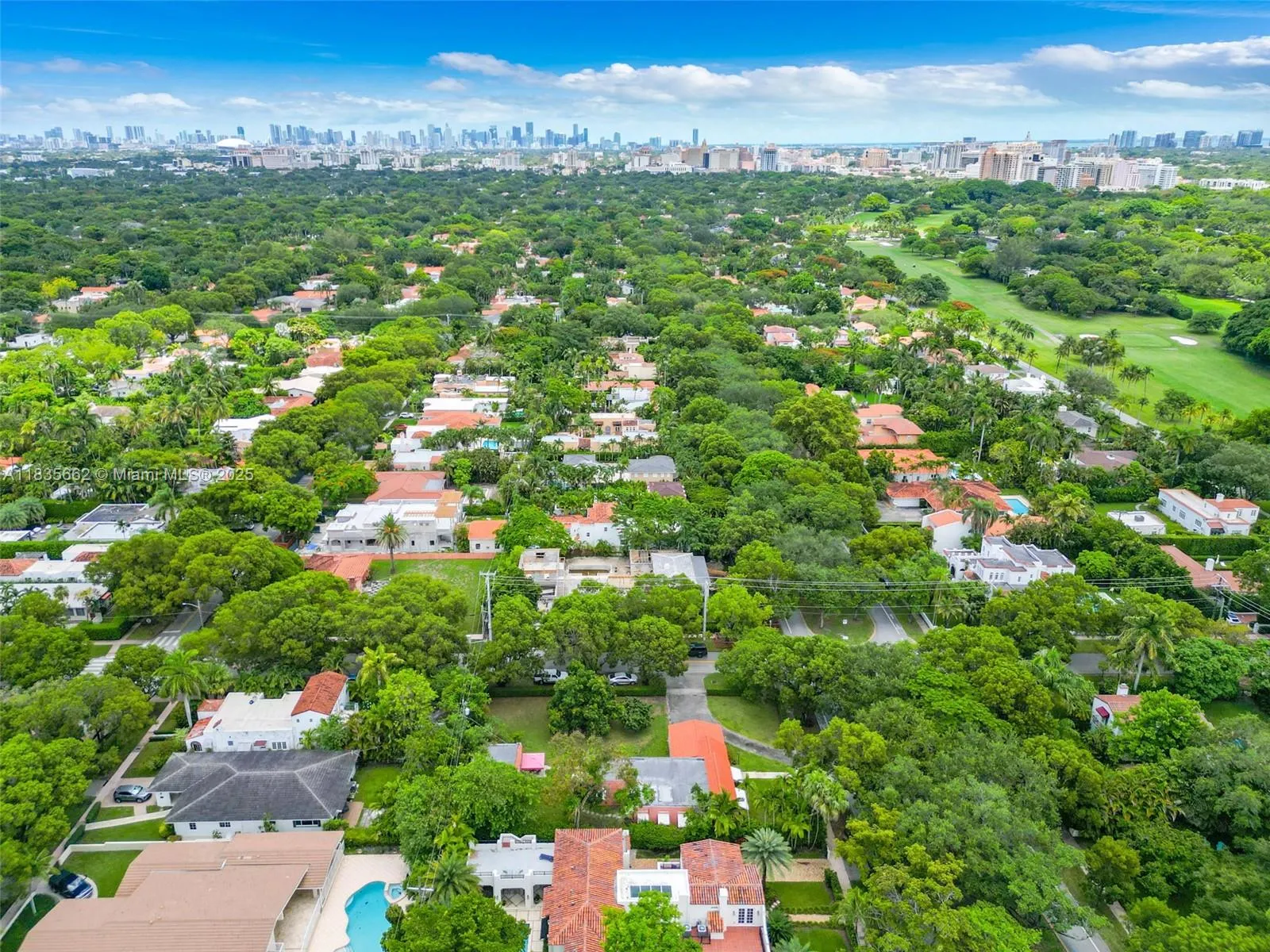 1305 Alhambra Cir
