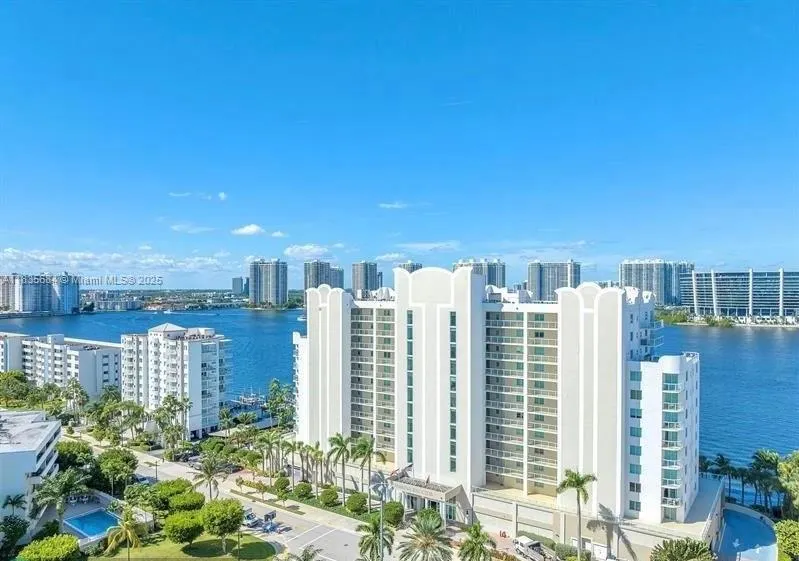 18100 N Bay Rd, #1108
