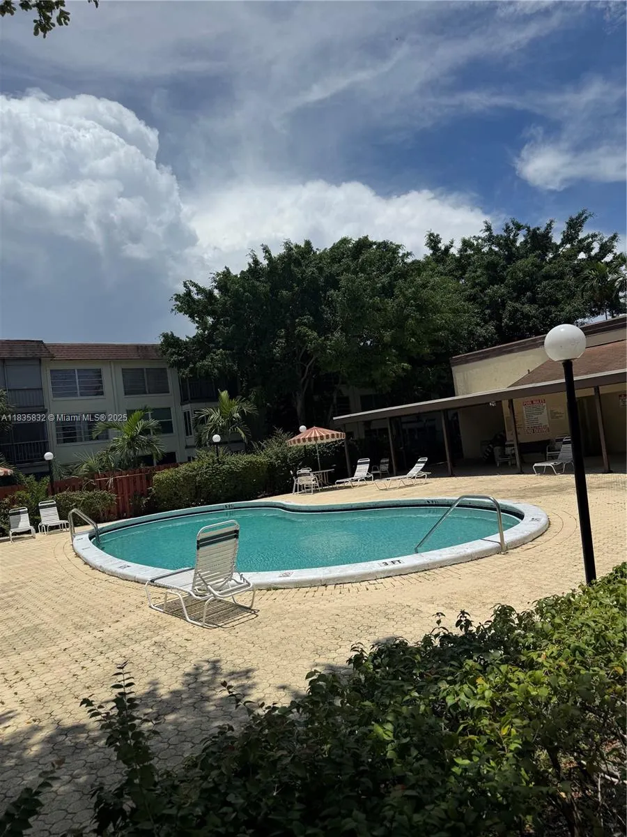 7480 NW 17th St, #103