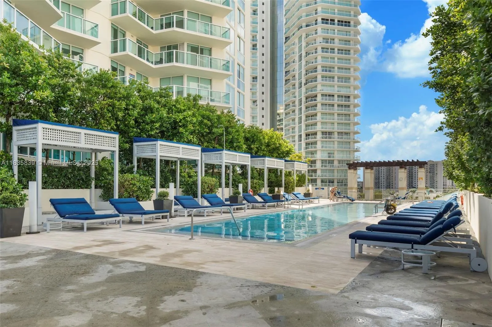 150 Sunny Isles Blvd, #1-1401