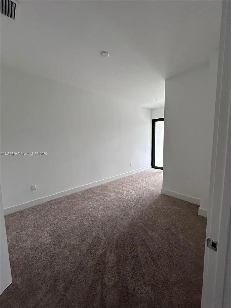 5463 W Oak Way