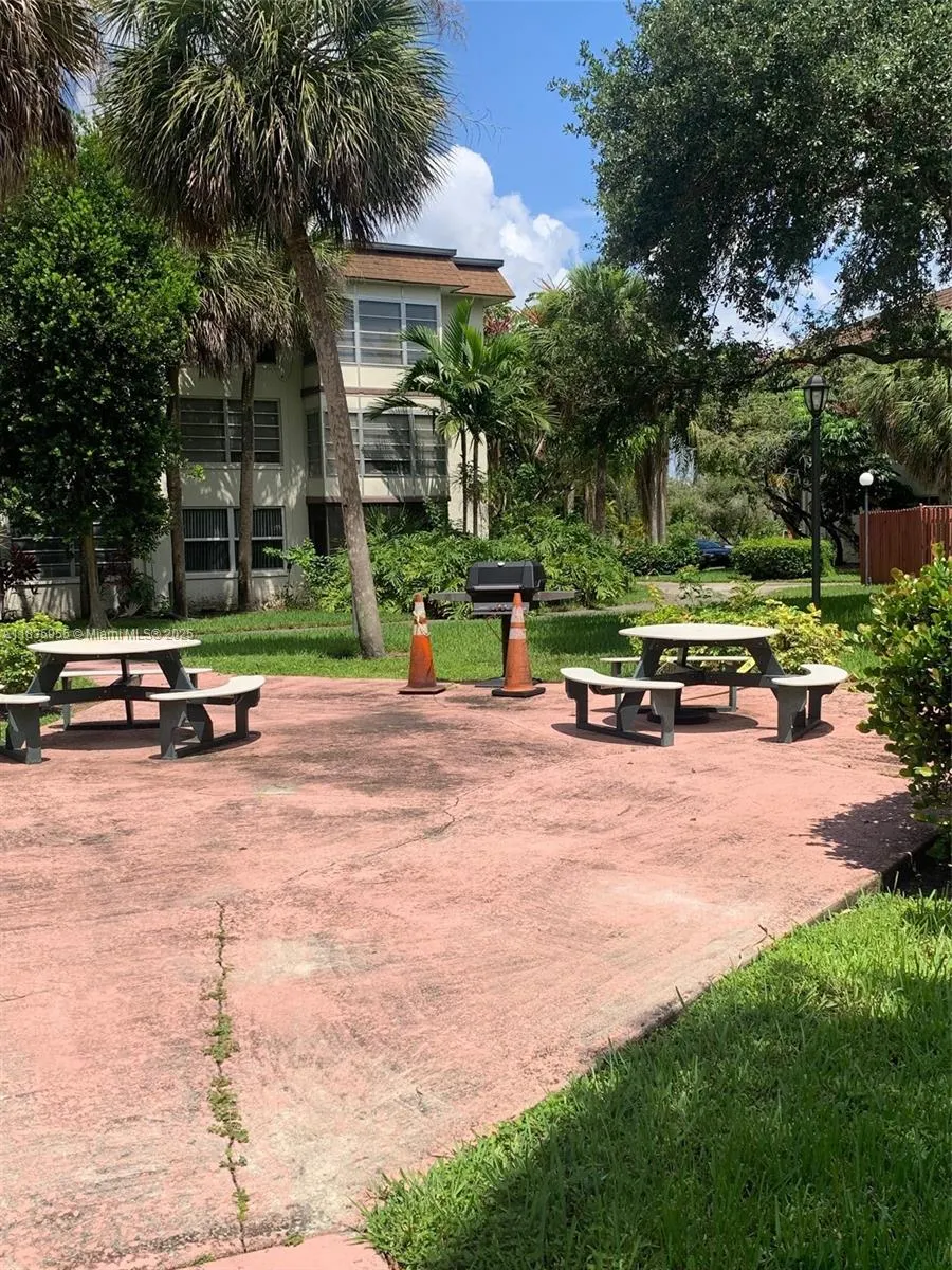 7500 NW 17th St, #109