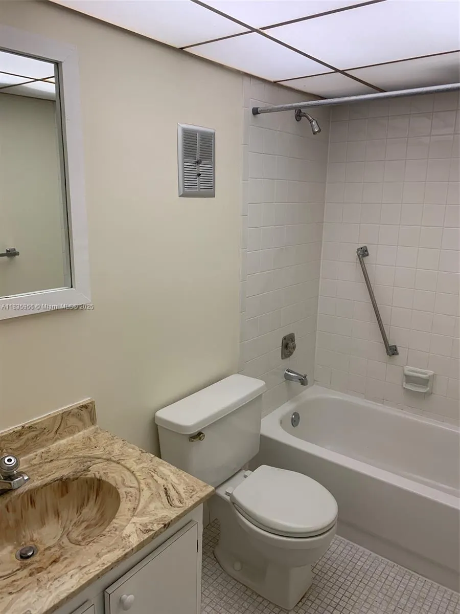 7500 NW 17th St, #109