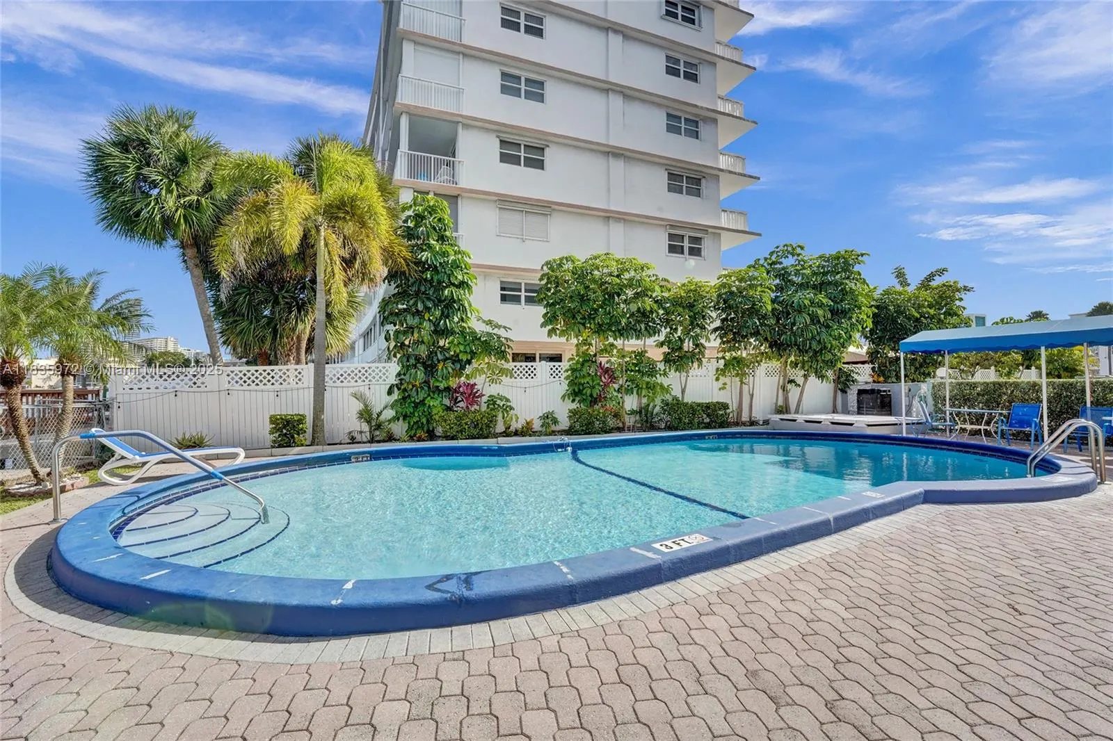 430 Golden Isles Dr, #201