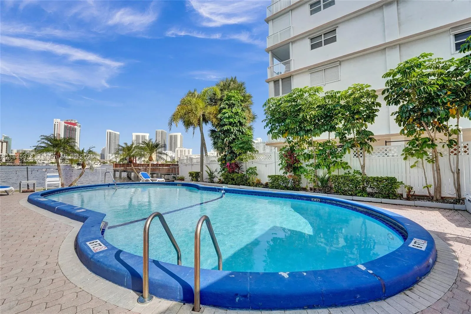 430 Golden Isles Dr, #201
