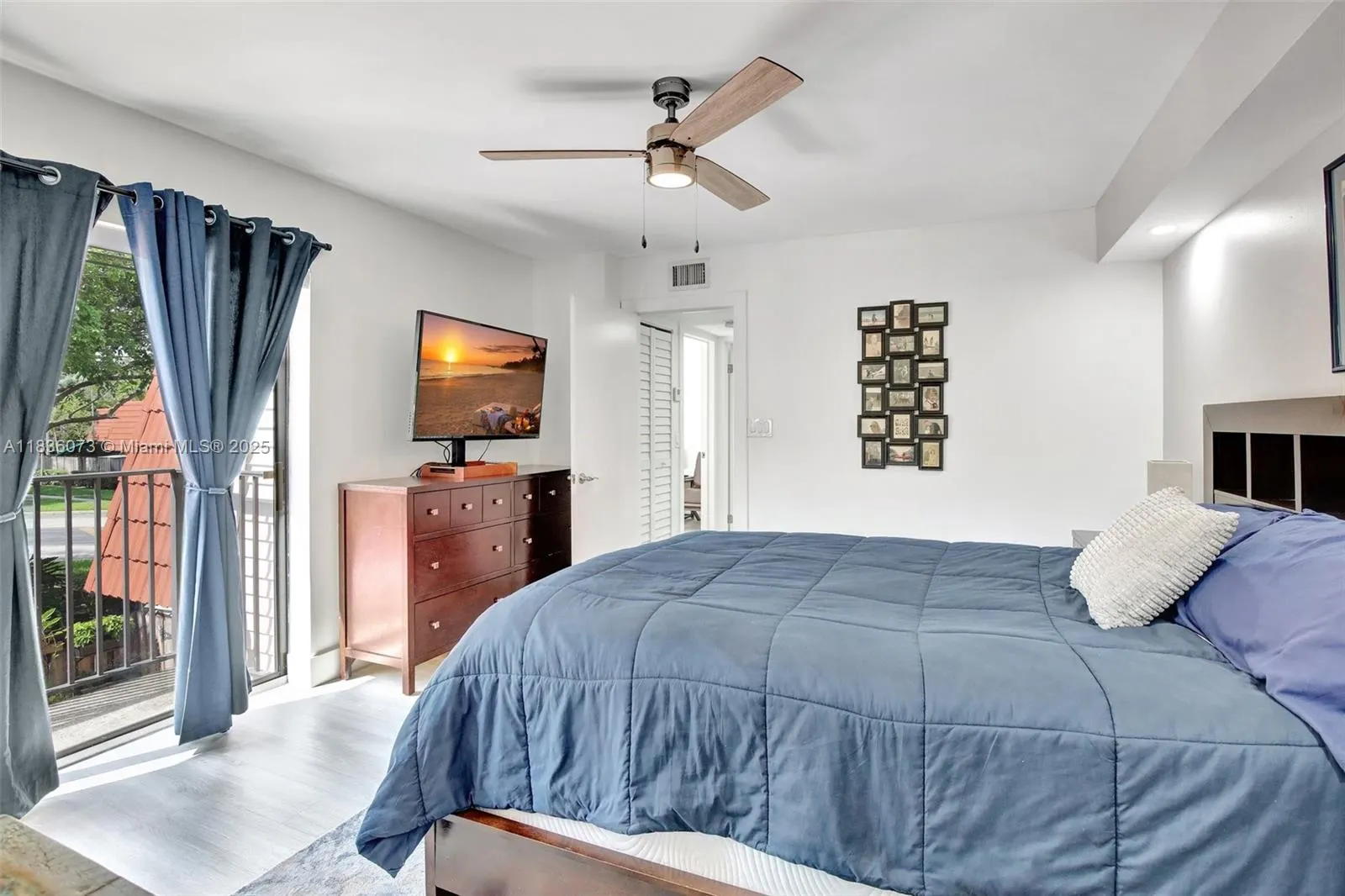 701 NW 98th Cir
