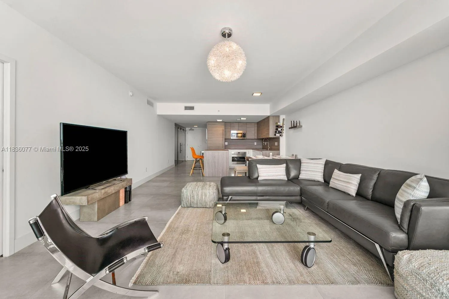 400 Sunny Isles Blvd, #616