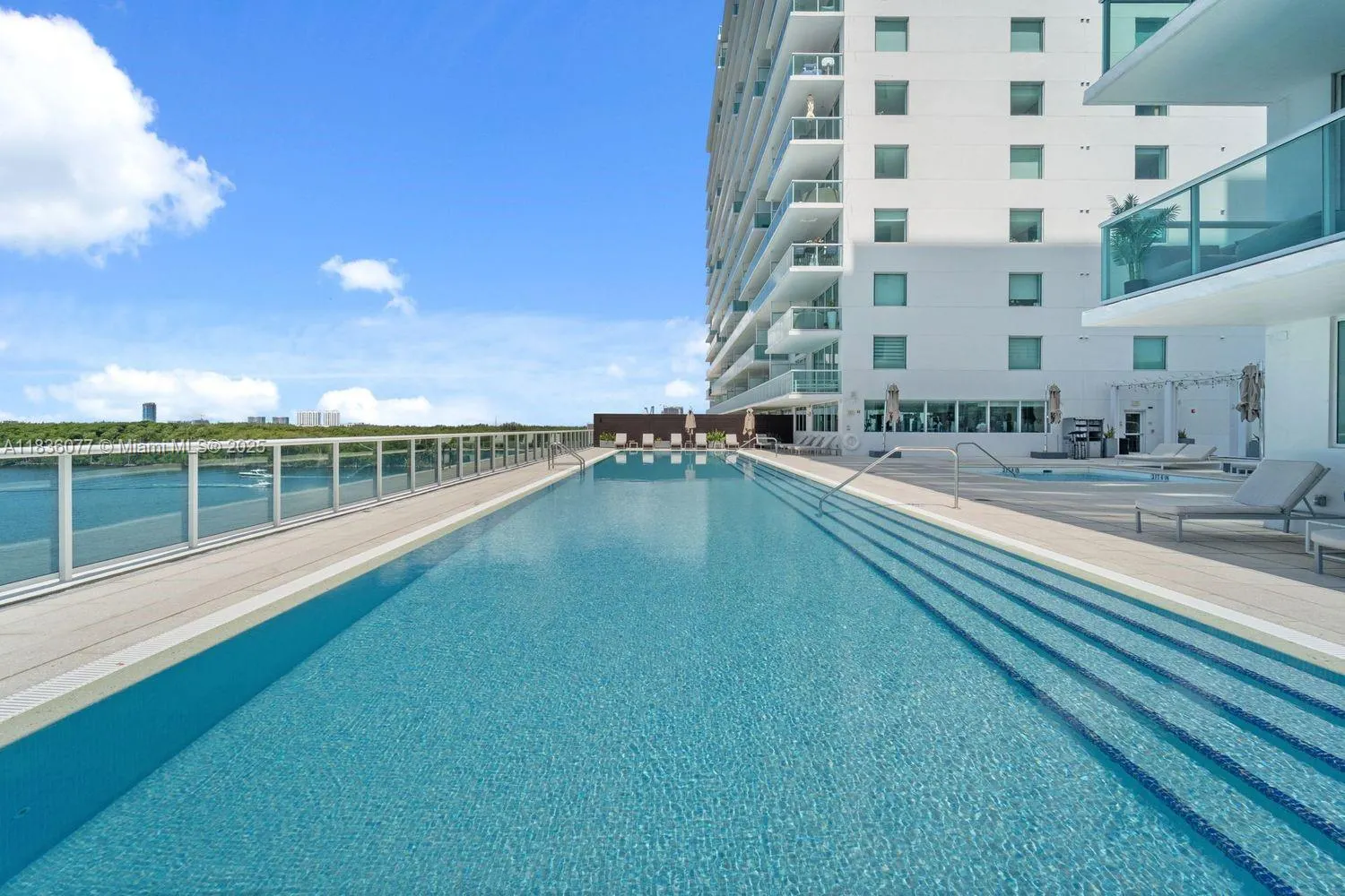 400 Sunny Isles Blvd, #616