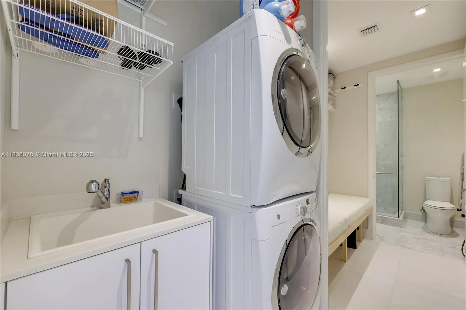 16901 Collins Ave, #2702