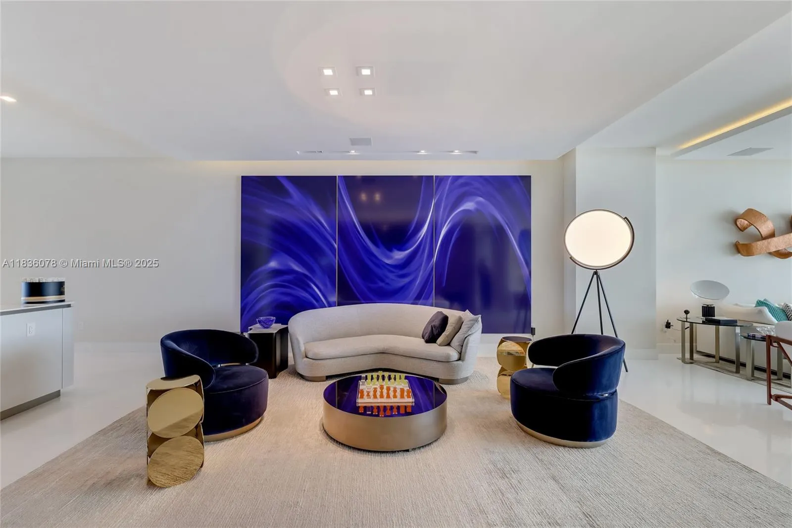 16901 Collins Ave, #2702