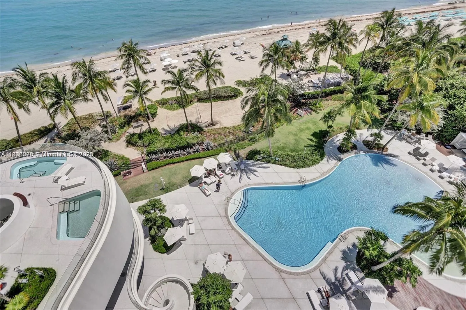 16901 Collins Ave, #2702