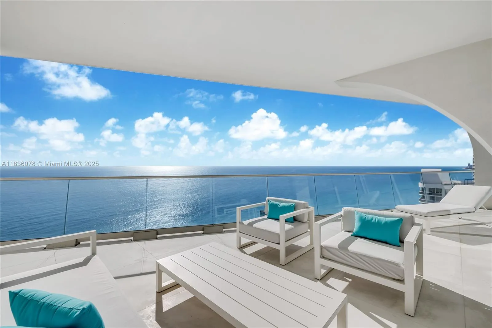 16901 Collins Ave, #2702