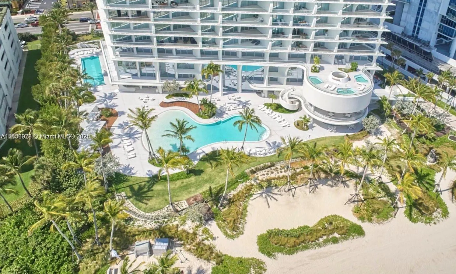 16901 Collins Ave, #2702