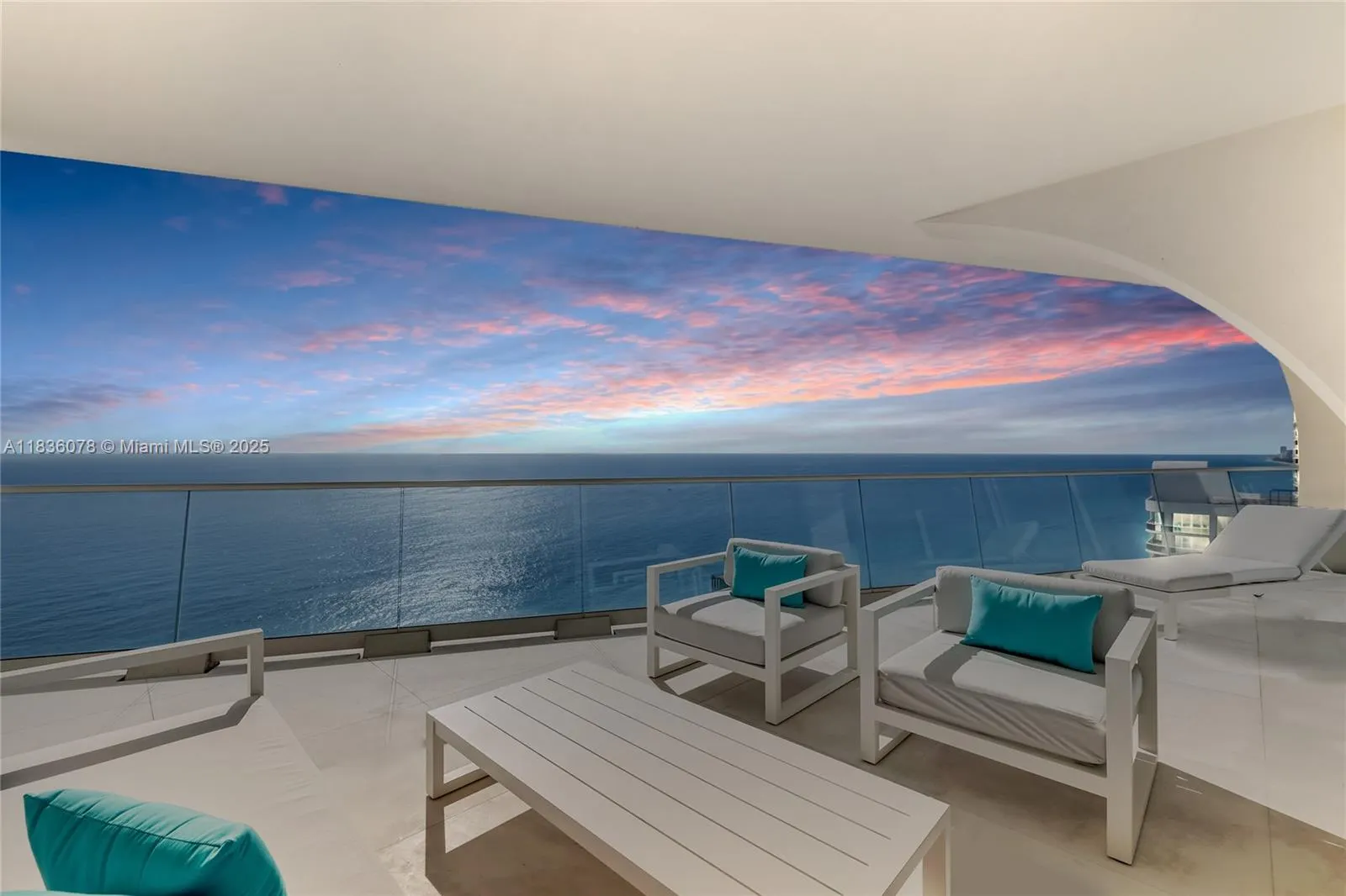 16901 Collins Ave, #2702