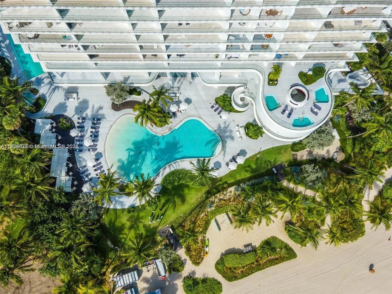 16901 Collins Ave, #2702