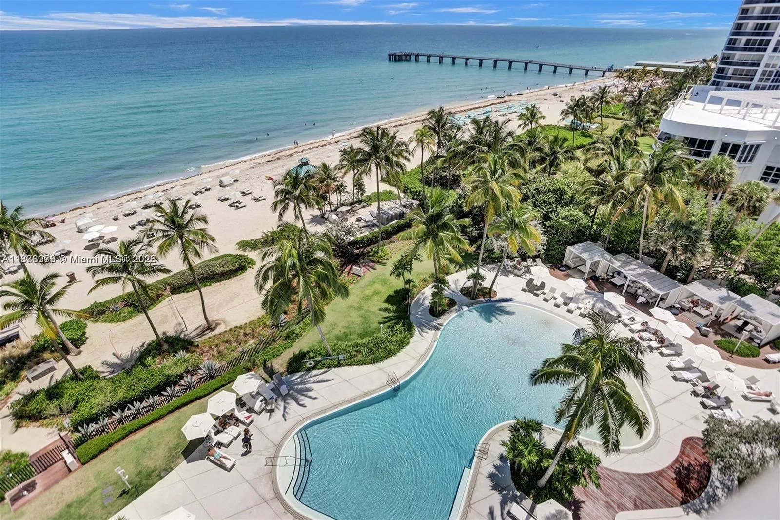 16901 Collins Ave, #2702