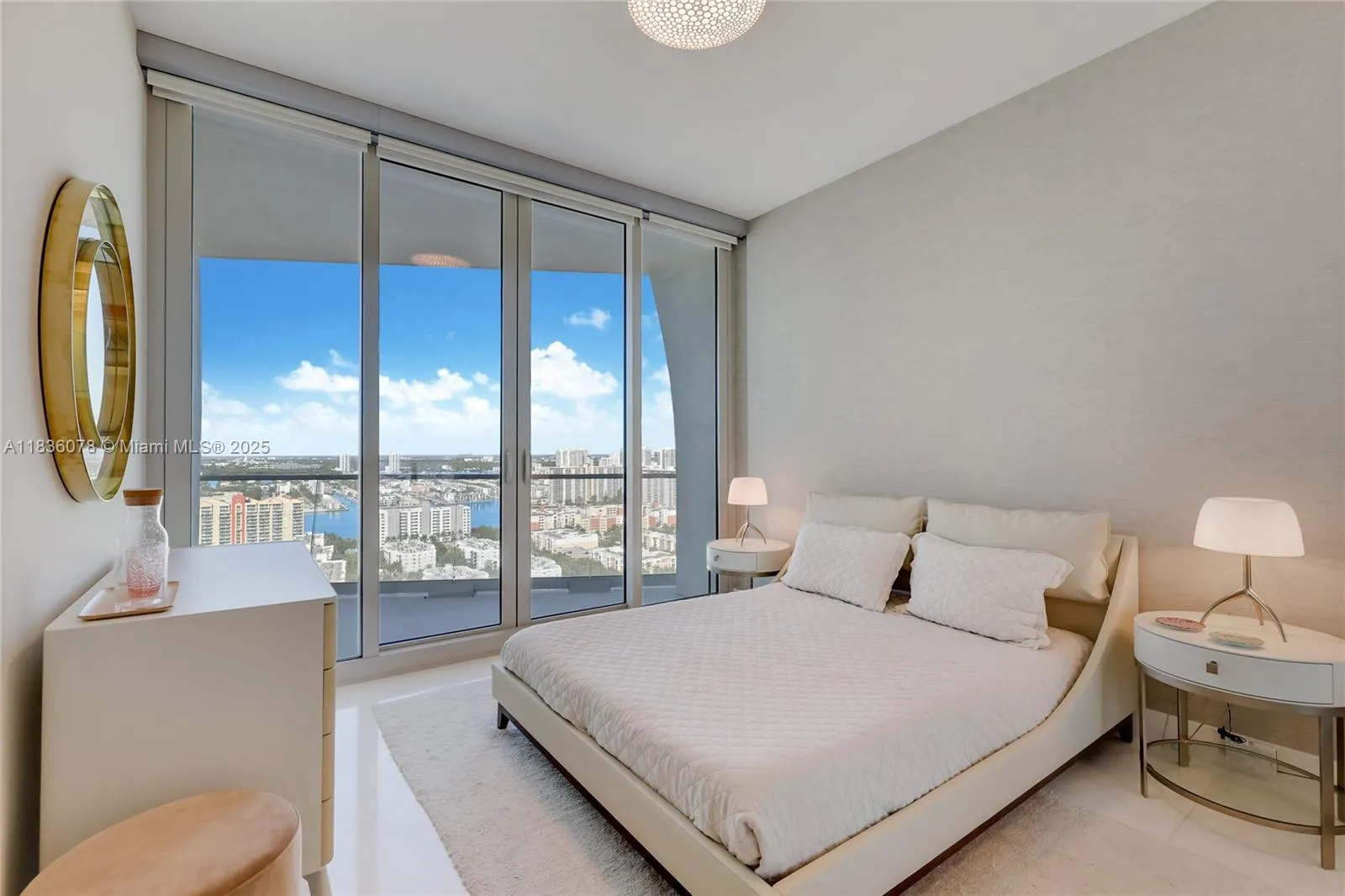 16901 Collins Ave, #2702