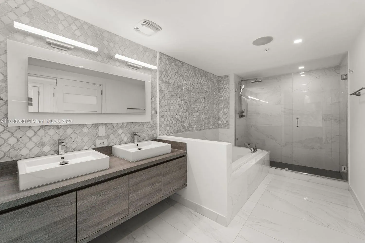 400 Sunny Isles Blvd, #2008