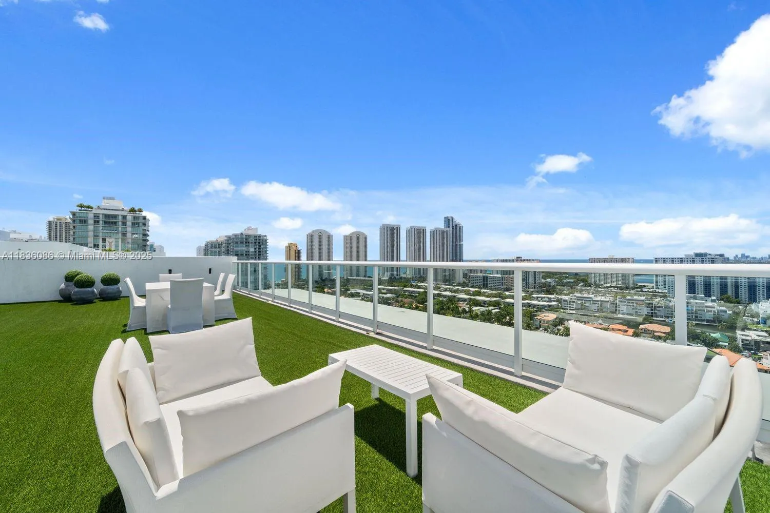 400 Sunny Isles Blvd, #2008