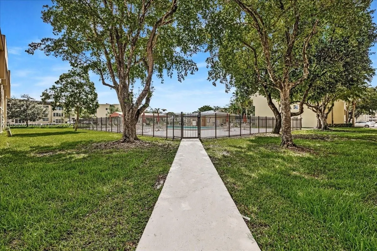 6000 NW 64th Ave, #303