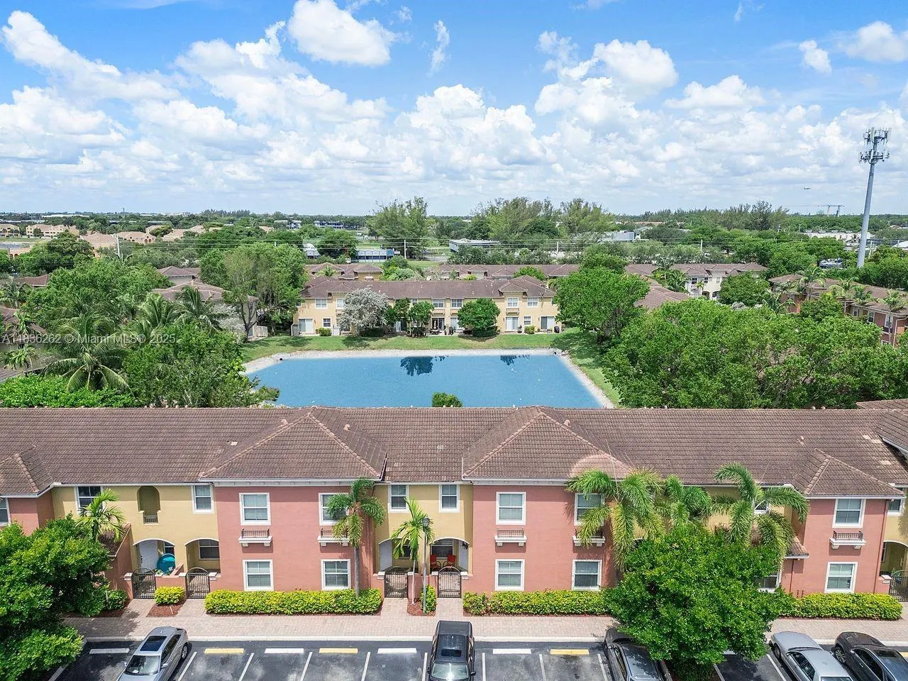 2851 W Prospect Rd, #1306