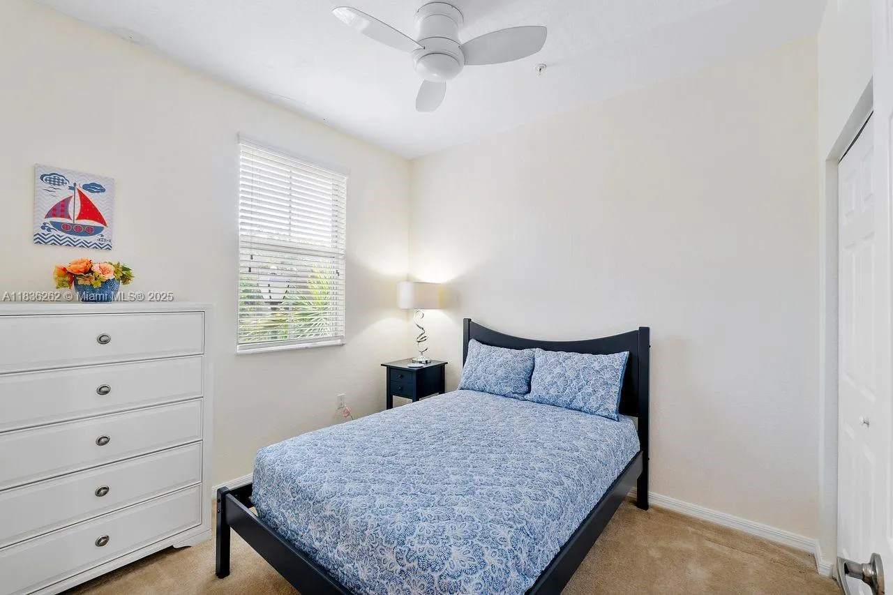 2851 W Prospect Rd, #1306