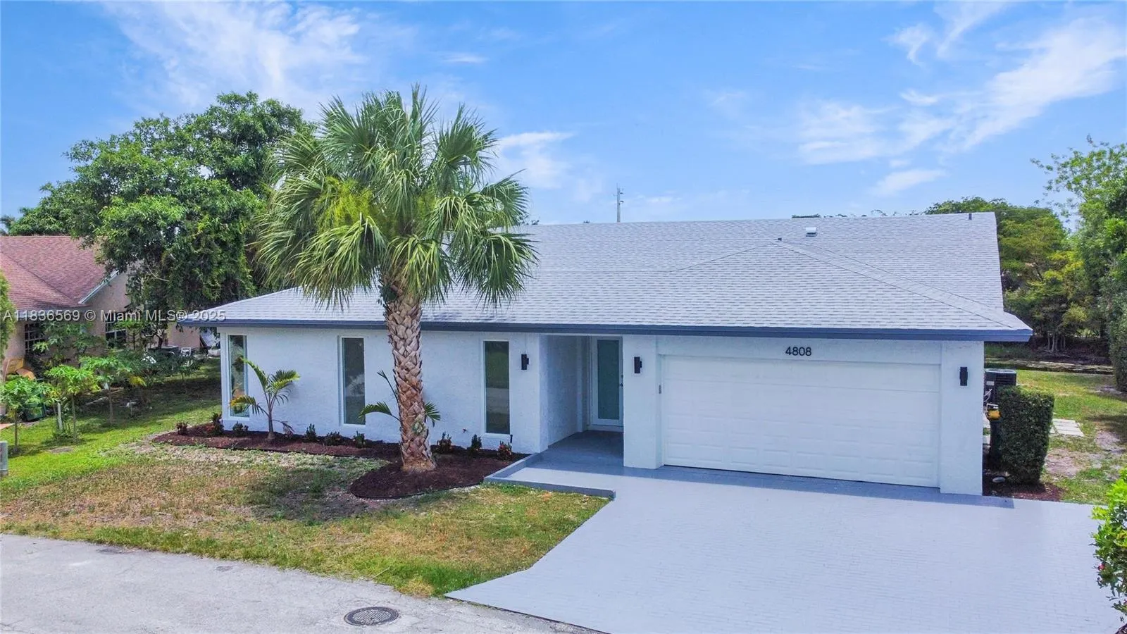 4808 Mango Dr