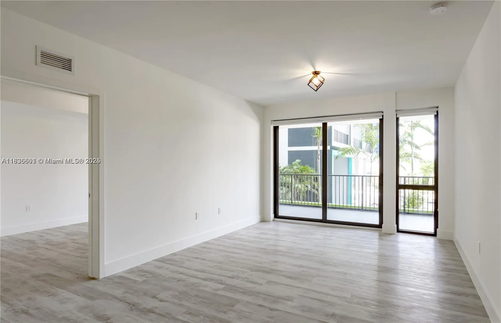 4400 Sunrise Blvd, #T-1