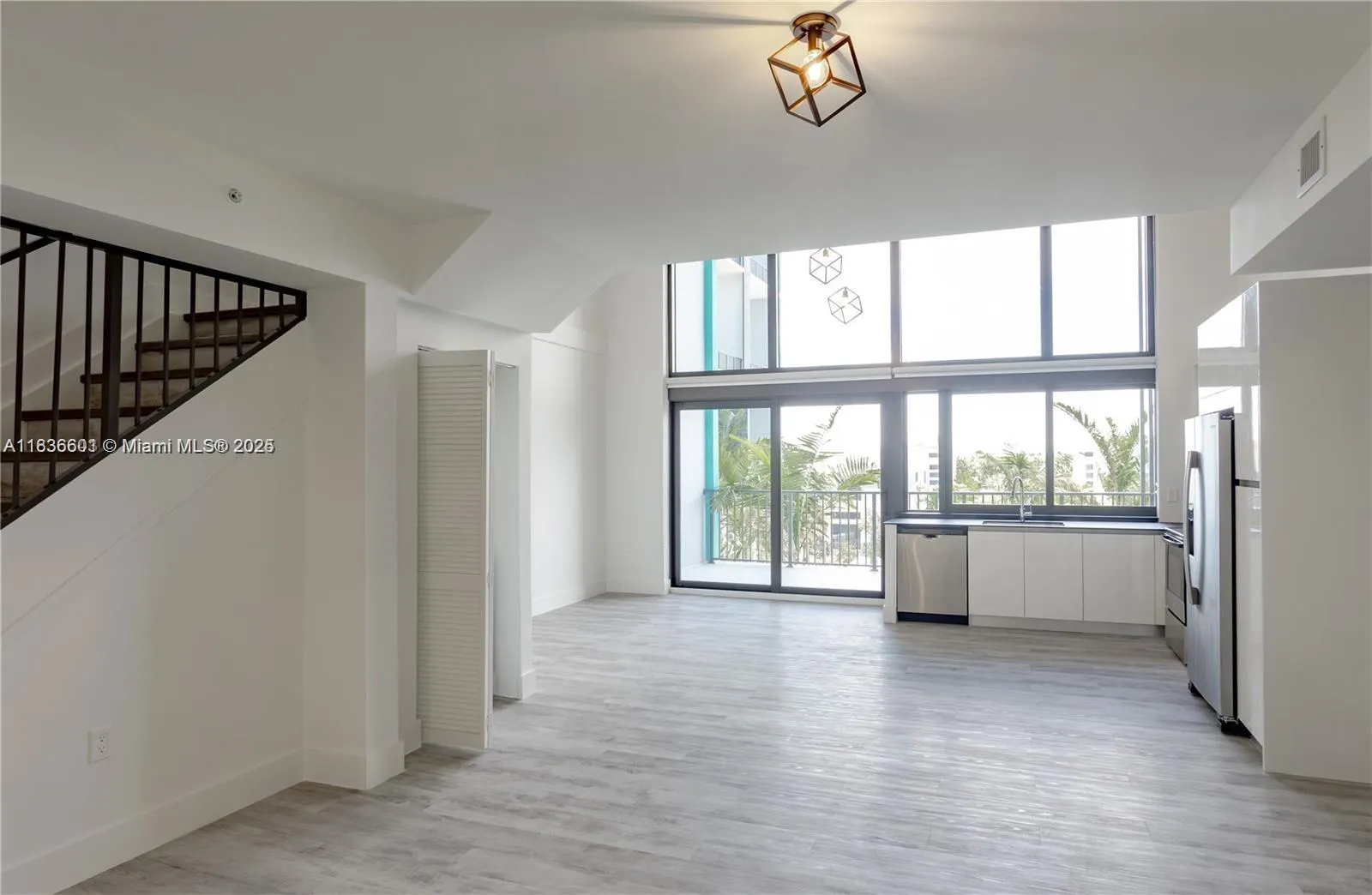 4400 Sunrise Blvd, #T-1
