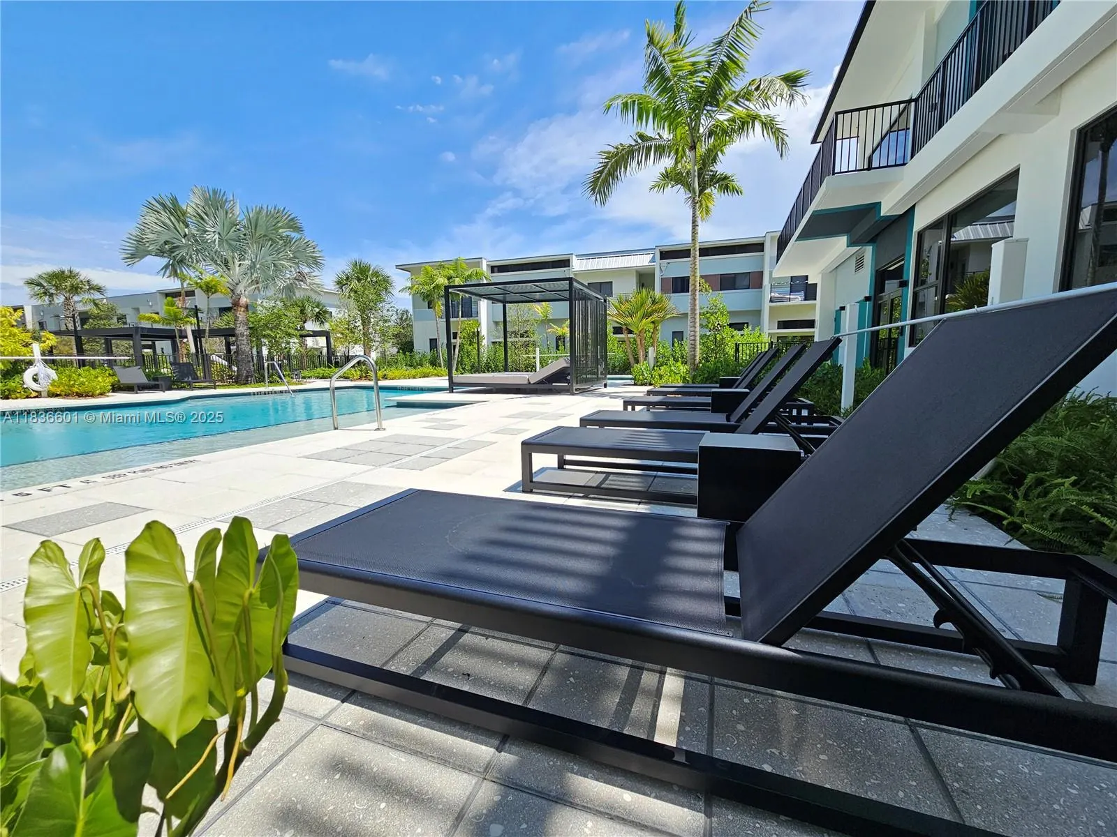 4400 Sunrise Blvd, #T-1