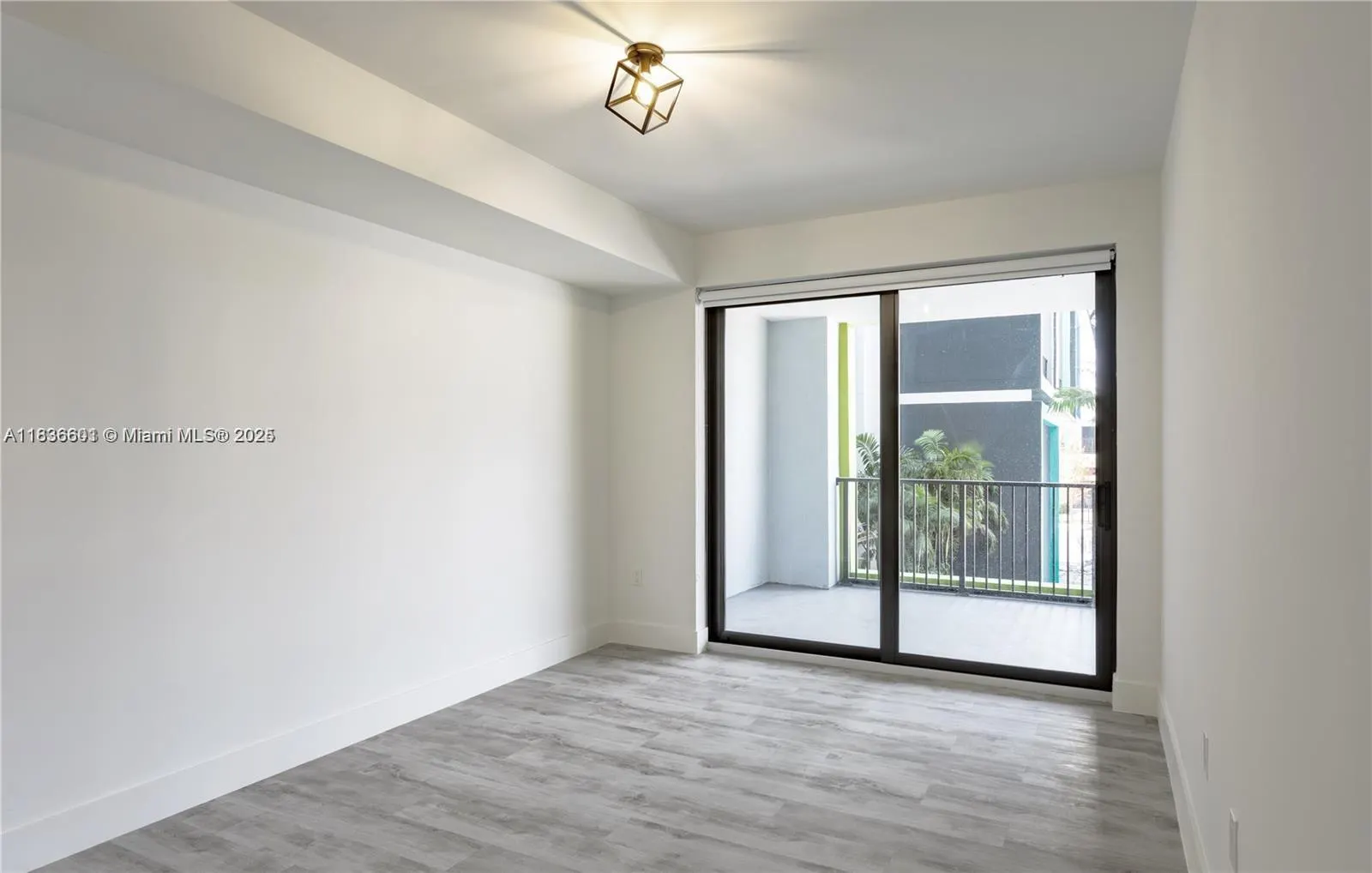 4400 Sunrise Blvd, #T-1
