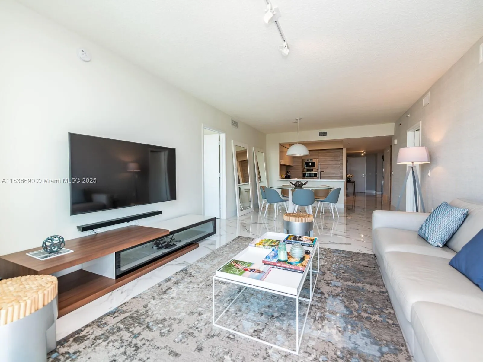 300 Sunny Isles Blvd, #5-1605