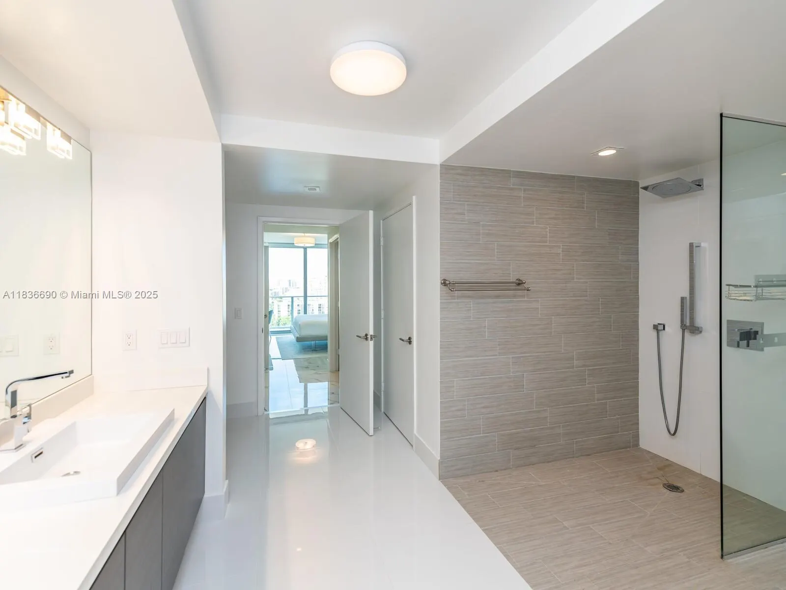 300 Sunny Isles Blvd, #5-1605