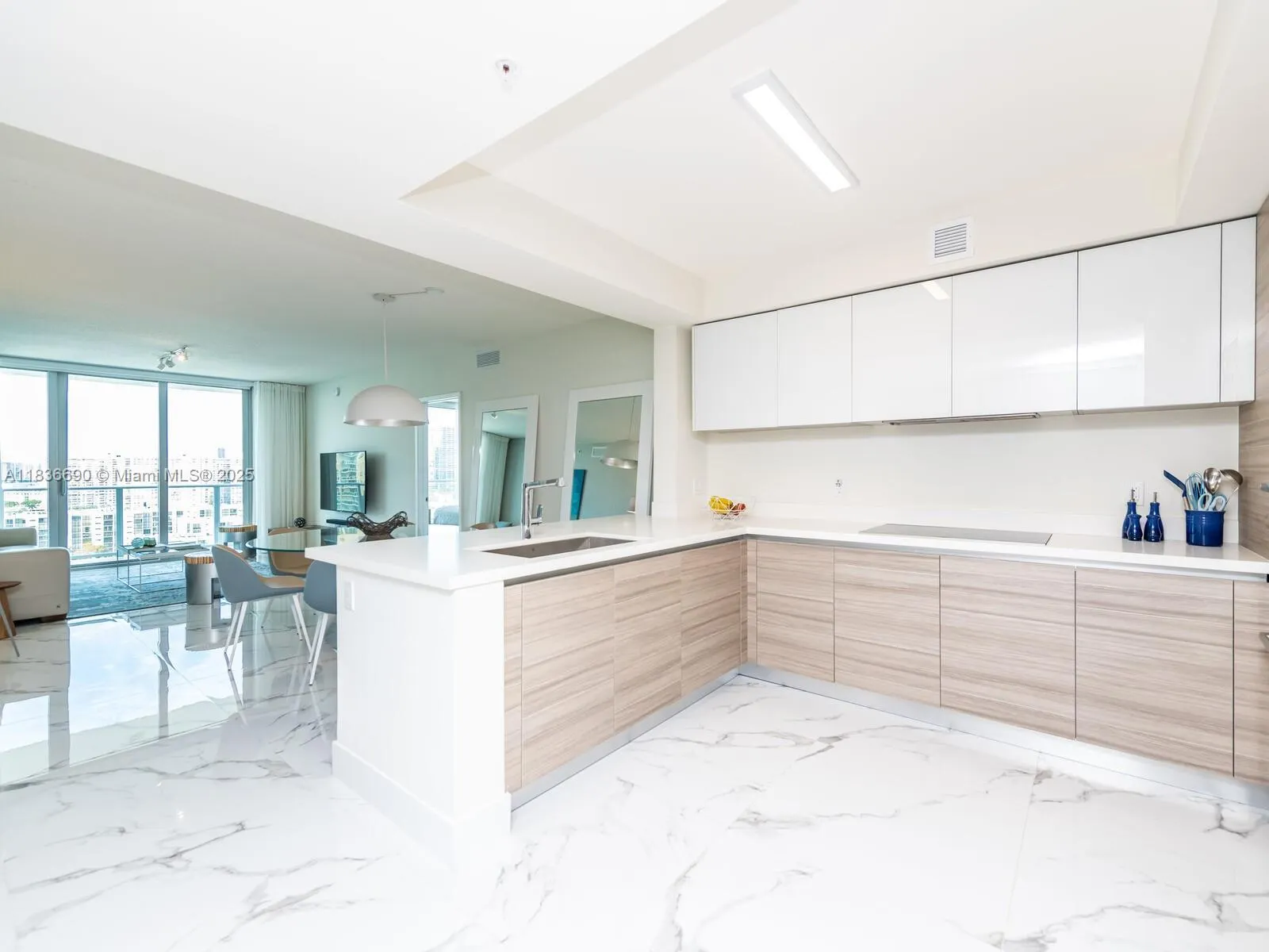 300 Sunny Isles Blvd, #5-1605