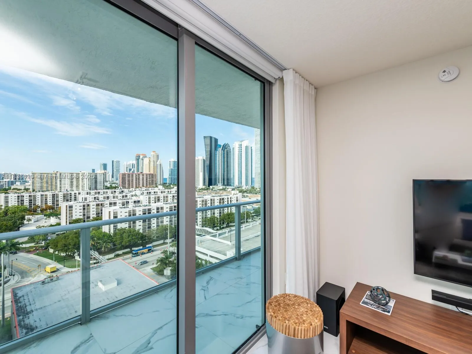 300 Sunny Isles Blvd, #5-1605