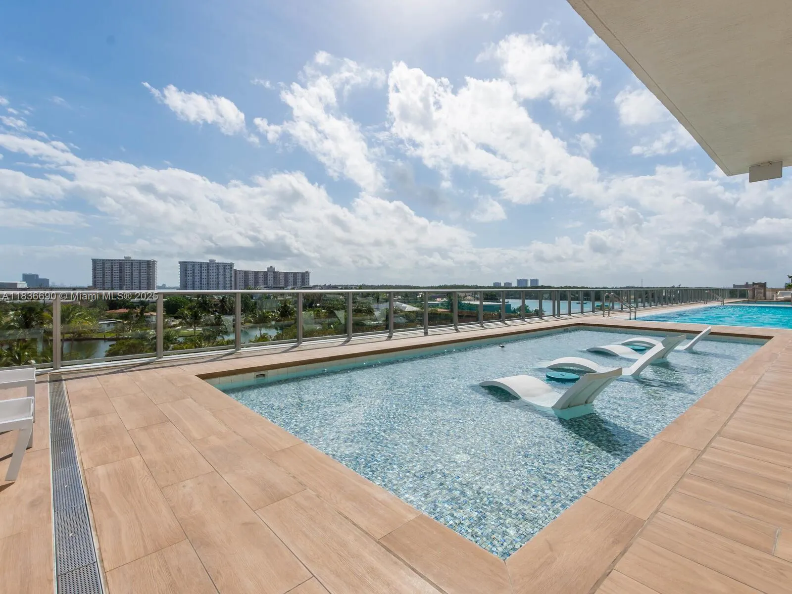 300 Sunny Isles Blvd, #5-1605