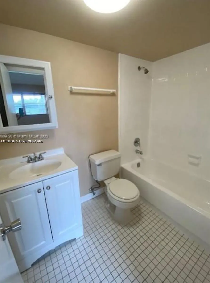 7831 N Colony Cir, #108