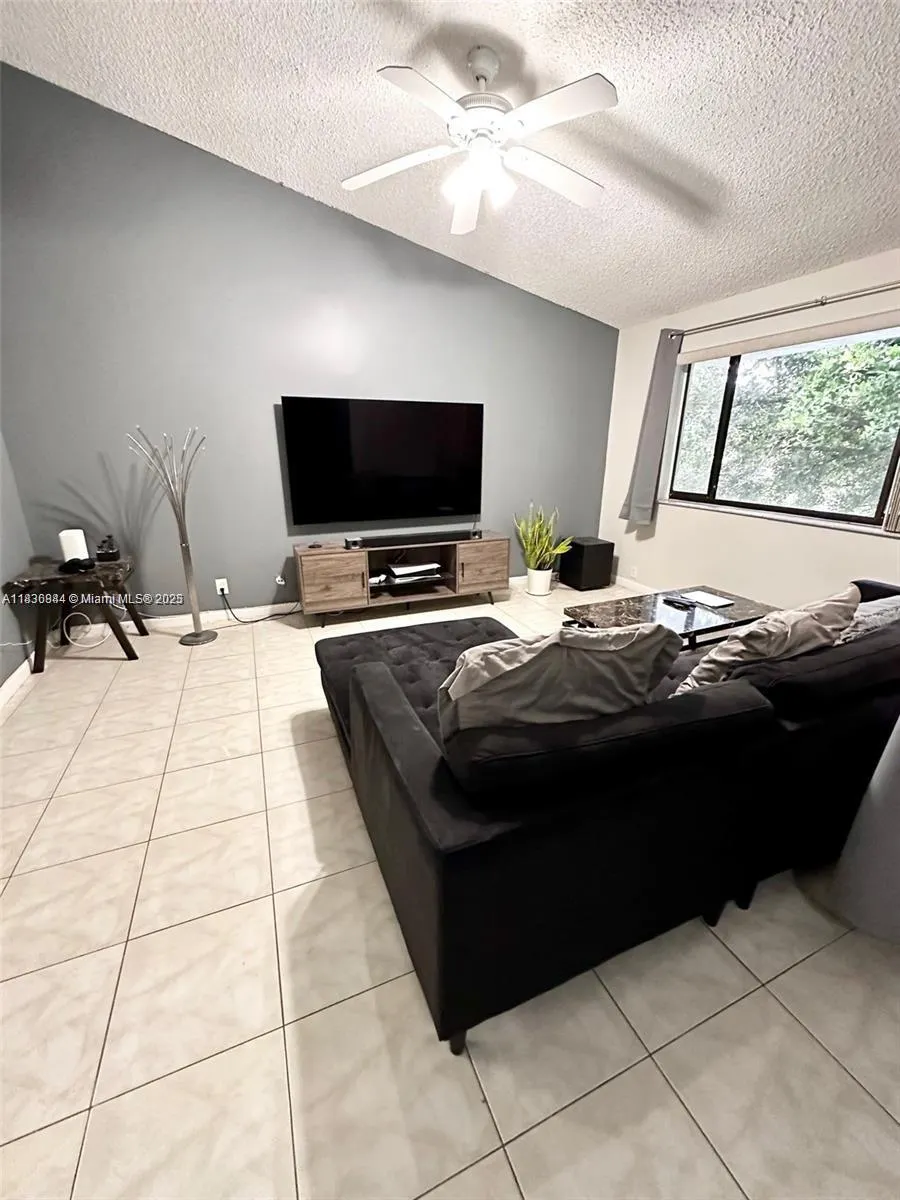 8082 NW 15th Mnr, #8082