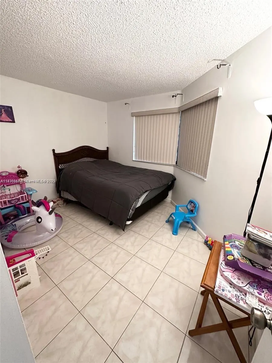 8082 NW 15th Mnr, #8082