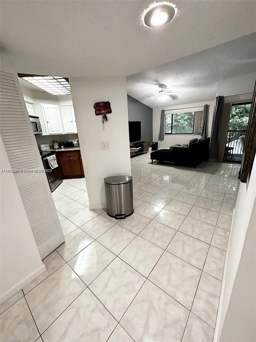 8082 NW 15th Mnr, #8082