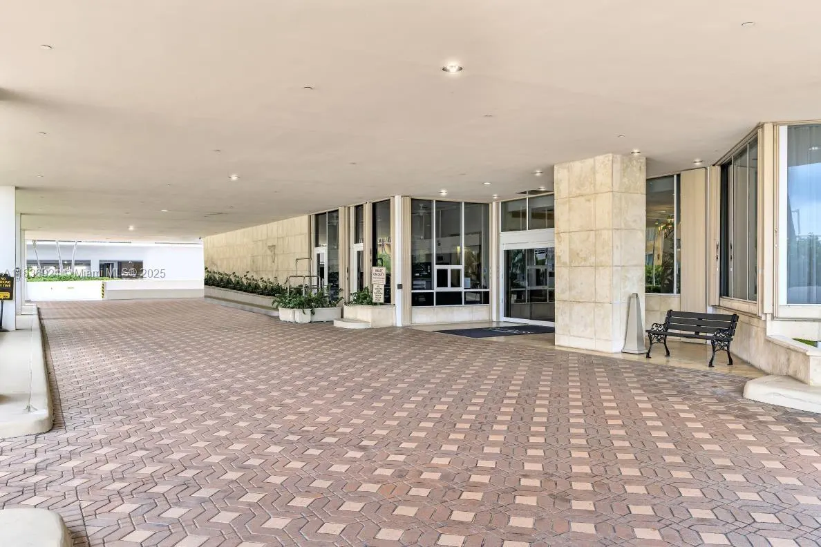 8855 E Collins Ave, #2F