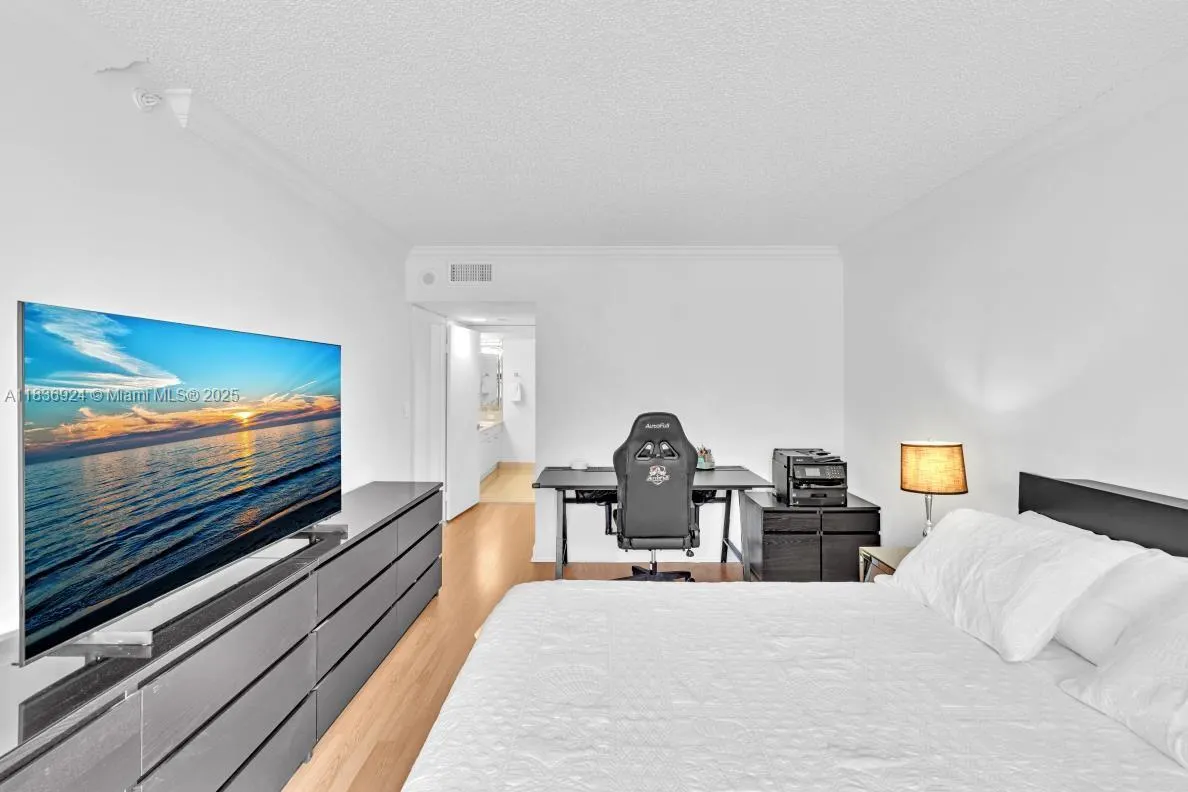 8855 E Collins Ave, #2F