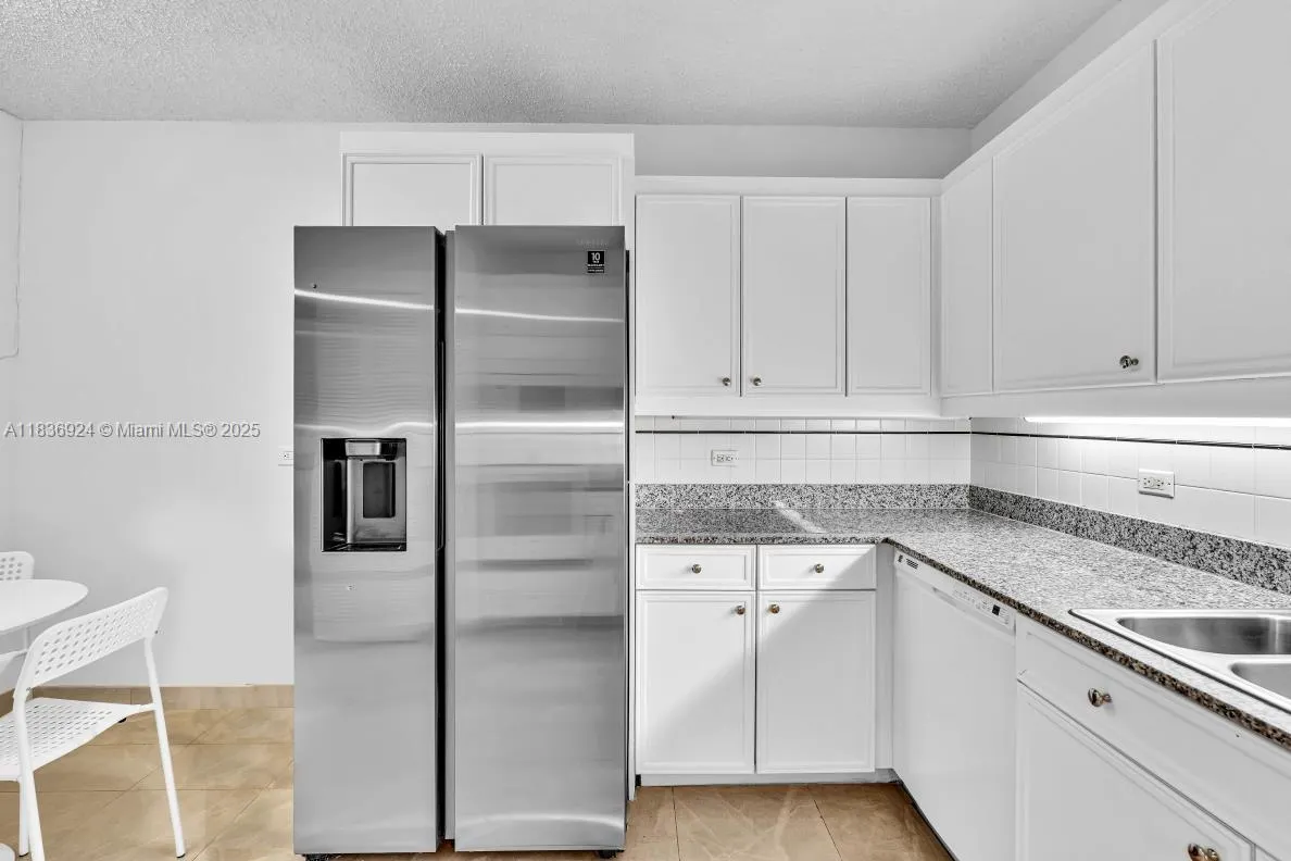 8855 E Collins Ave, #2F