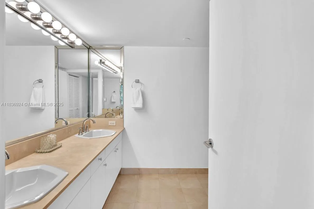 8855 E Collins Ave, #2F